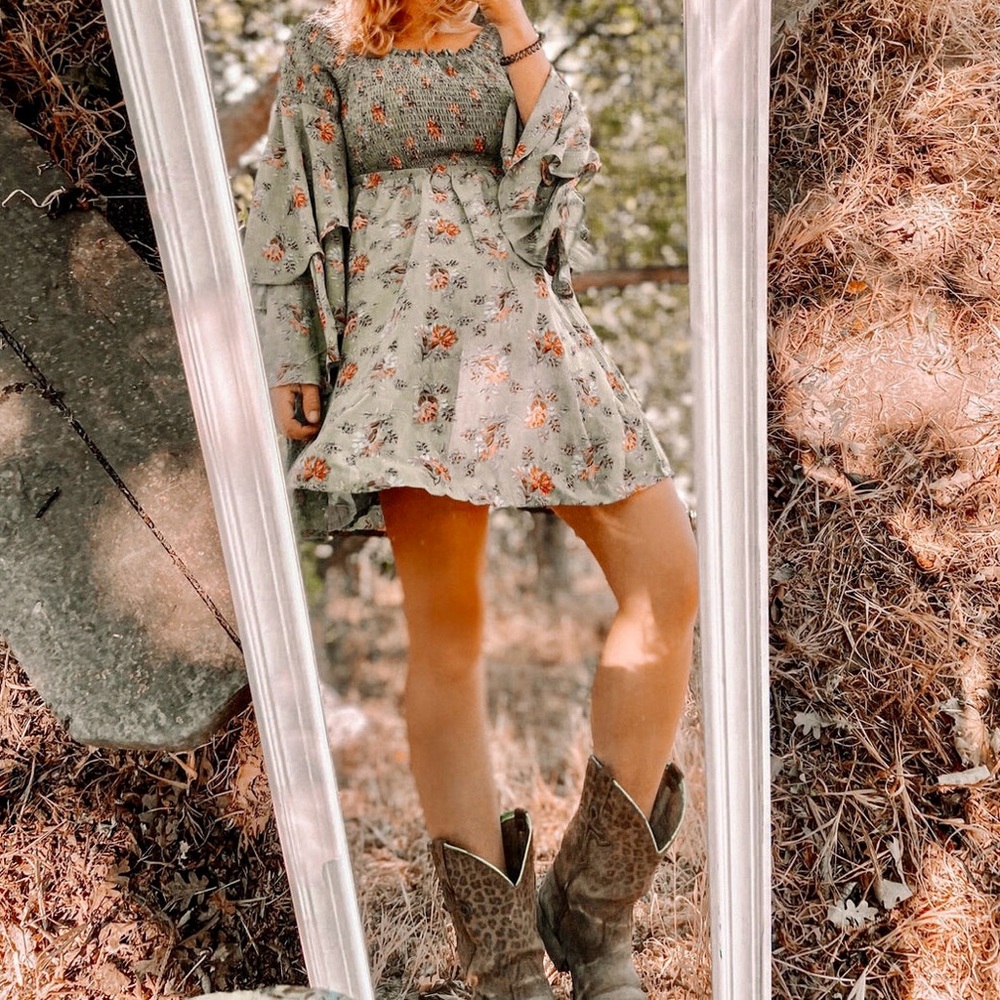 JODIFL Smocked Floral Top in Green and Rust